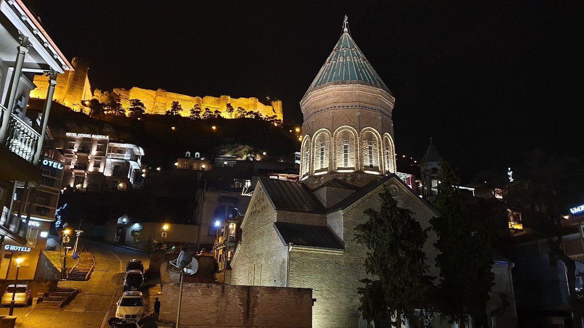 Б тбилиси. Тбилиси отзывы. B and b Tbilisi.