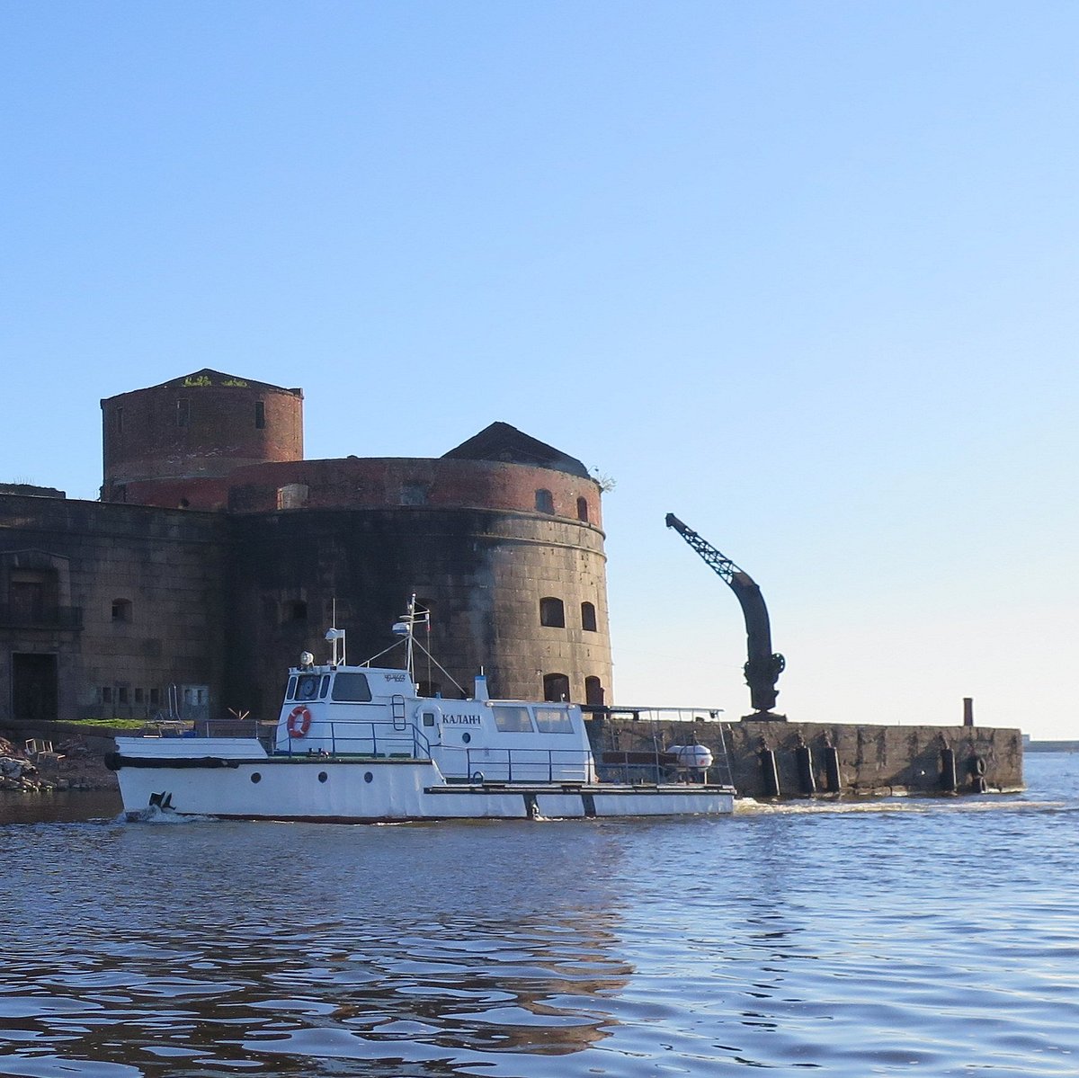 Кронштадт водная экскурсия по фортам