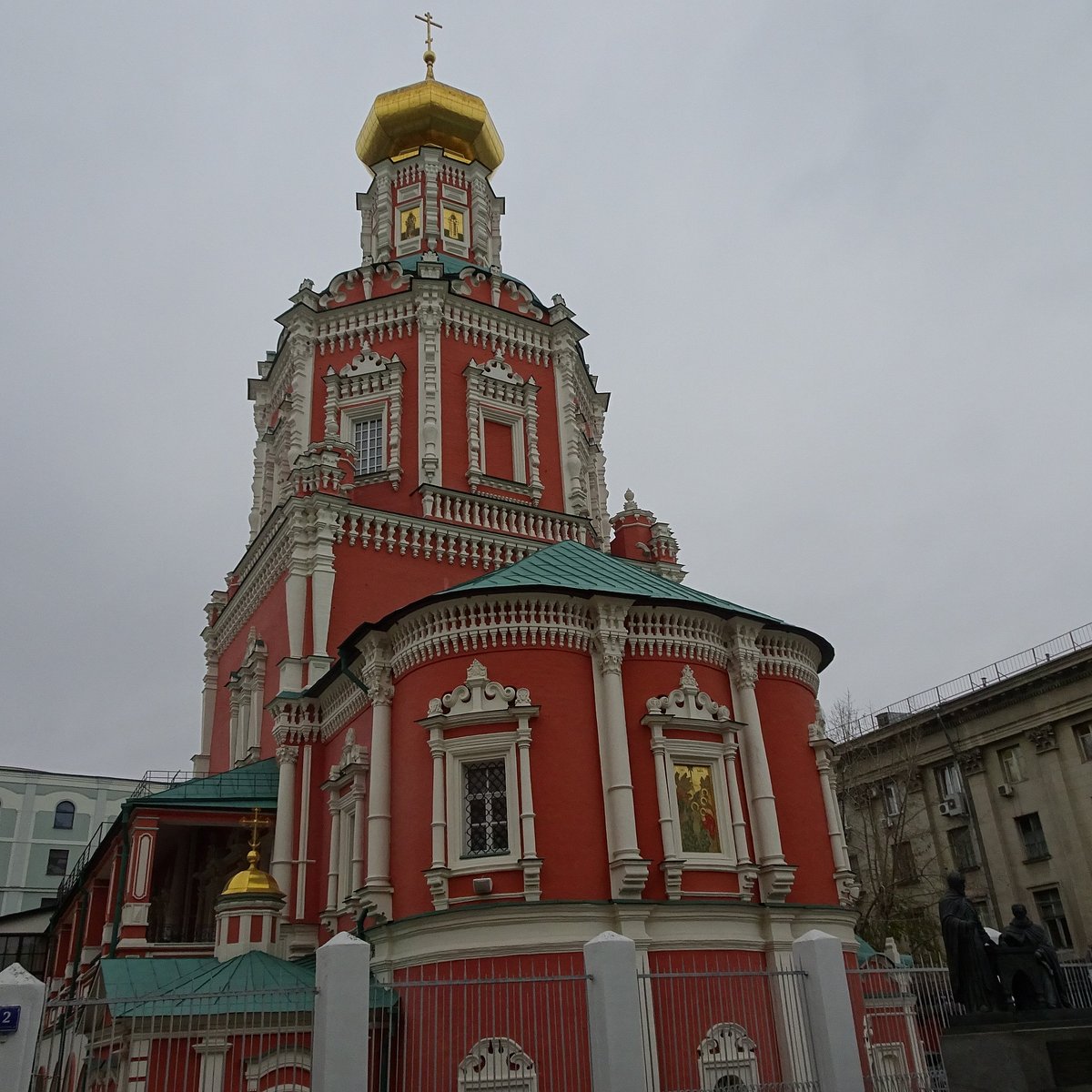 богоявленский монастырь в москве