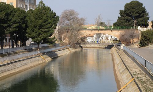 El Canal Imperial a su paso por Gallur