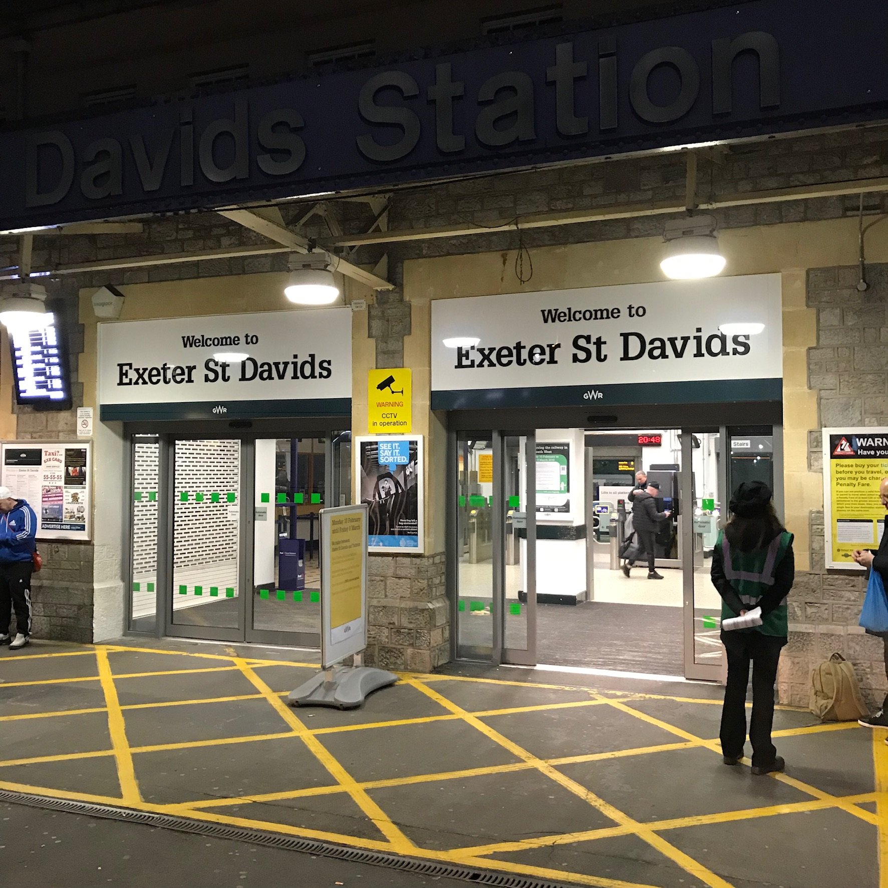 EXETER ST DAVID S RAILWAY STATION Ce Qu Il Faut Savoir   End Of The Evening 