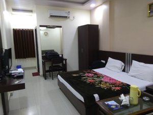 WELCOME INN HOTEL - Prices & Reviews (Shahdol, India)