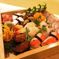 寿司盛り合わせ