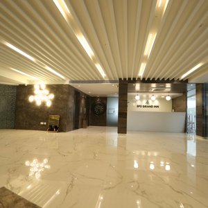We would like to welcome you to the SPS GRAND INN Hotel. We strive to provide each of our guest with a very high level of personalized and consistent service. We do trust that your stay with our hotel will be both enjoyable and comfortable.