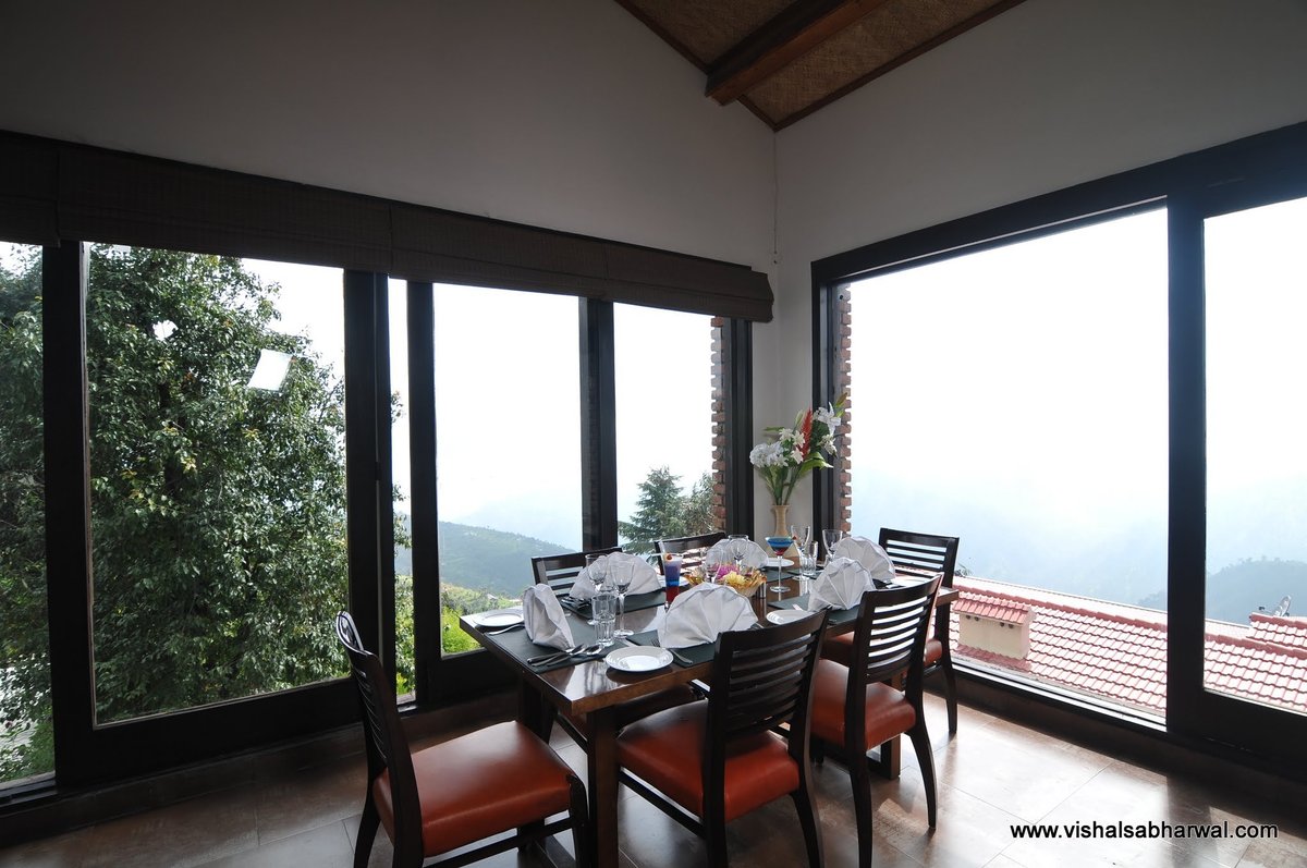 Club Mahindra Kanatal Coffee Shop: Pictures & Reviews - Tripadvisor