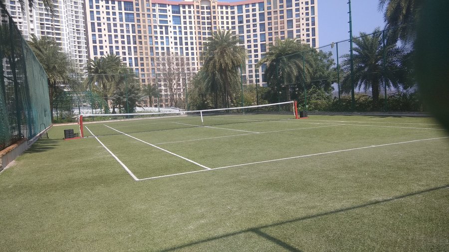 Tennis lawn