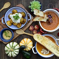 Bien Criollas, Sopa de Zapallo y Leche de Coco / Sopa de tomates frescos