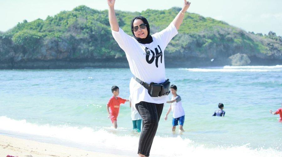 Sadranan beach special region of gunung Kidul yogyakarta