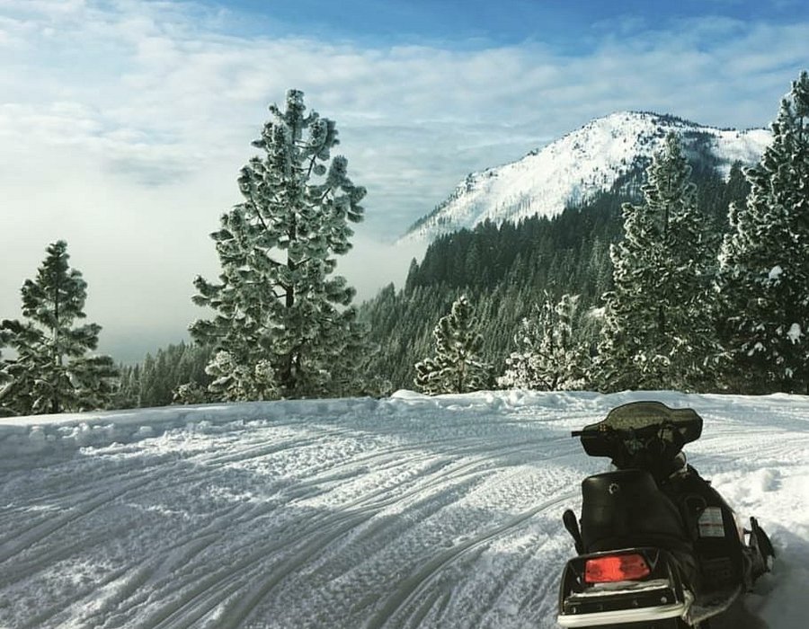 leavenworth snowmobile tours at mountain springs lodge