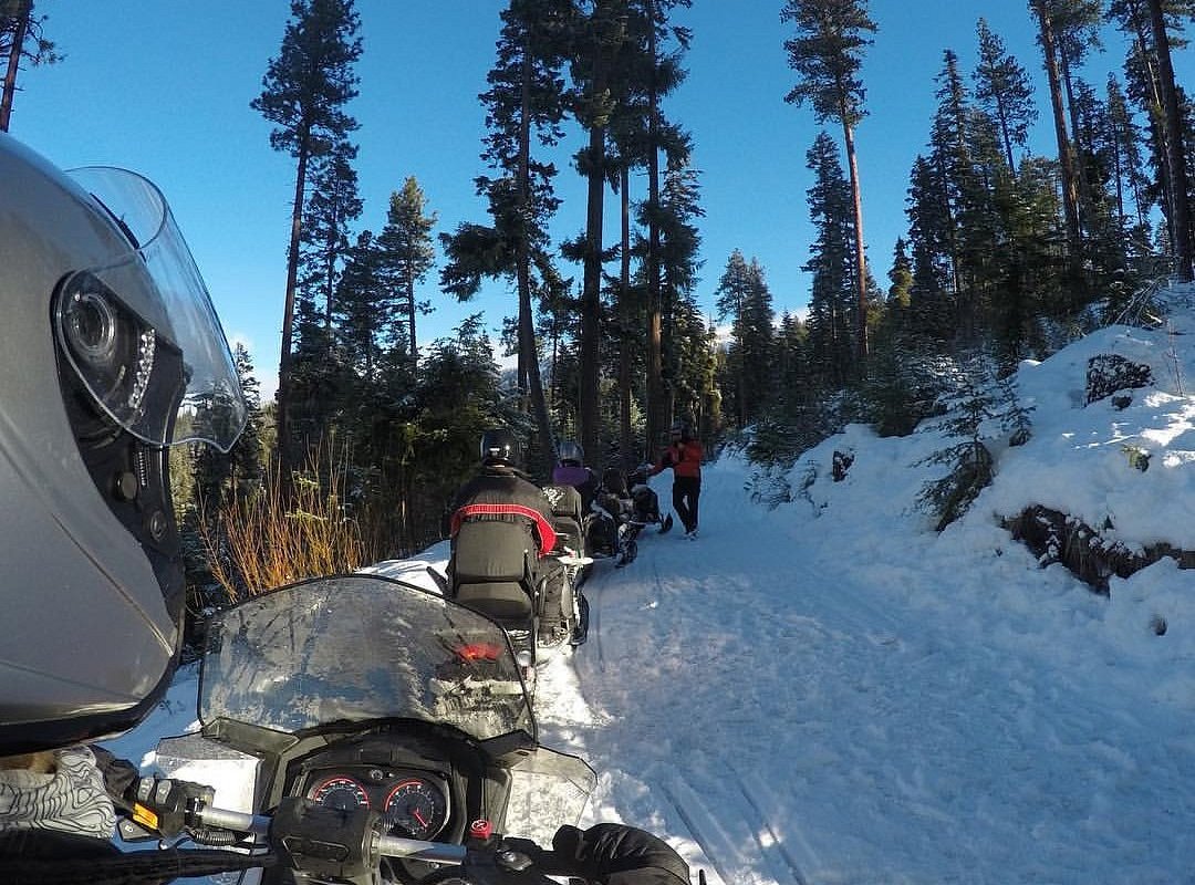 leavenworth snowmobile tours at mountain springs lodge