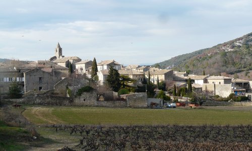 Le village de Saint-André de Roquepertuis