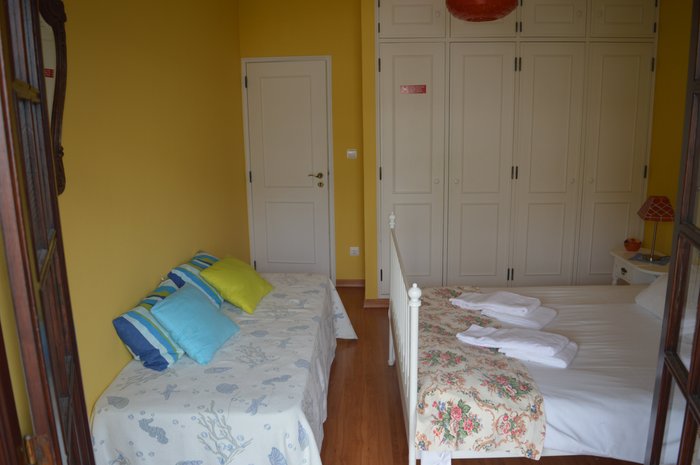 Imagen 3 de Ericeira Chill Hill Hostel & Private Rooms-Peach Garden