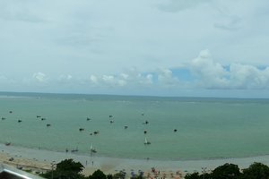 Piscina e praia