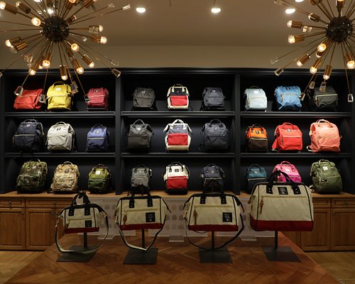Designer Bag Shopping: awesome pre-loved store in Osaka 