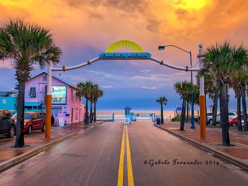 JANE'S ART CENTER in New Smyrna Beach, FL