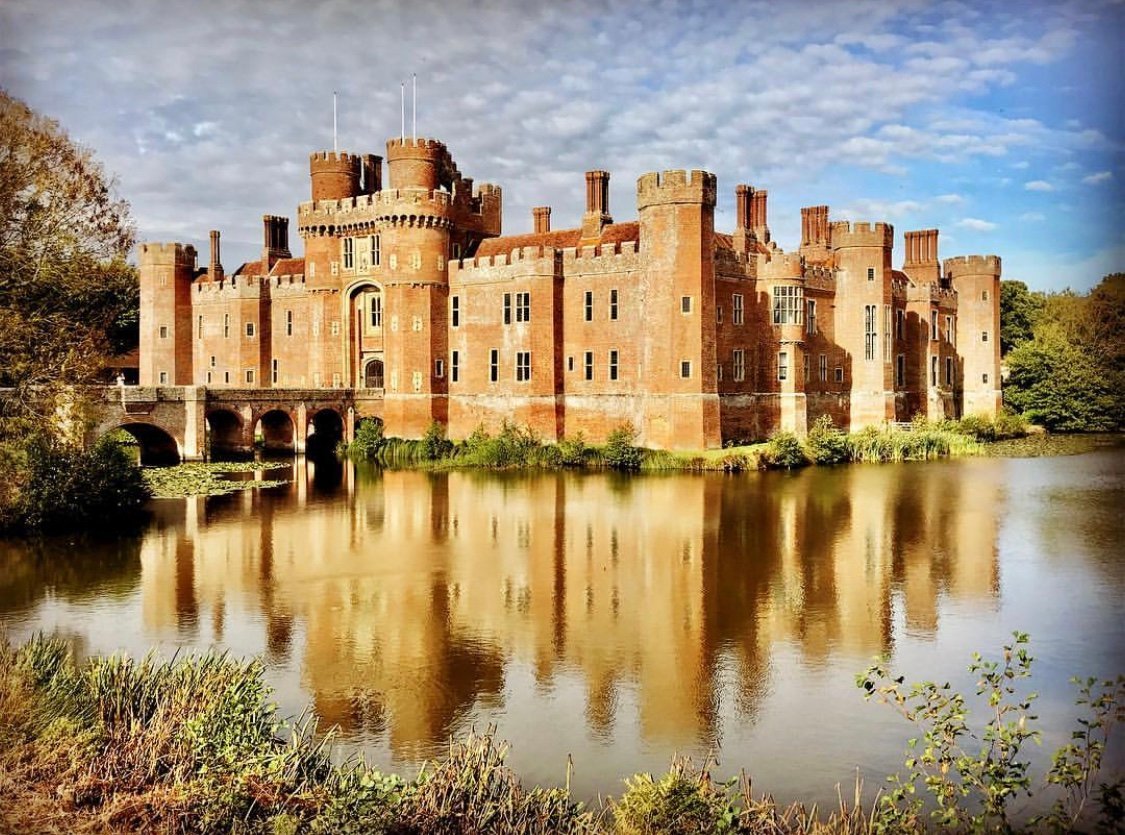 Herstmonceux Castle - Qué SABER antes de ir (ACTUALIZADO 2025 ...