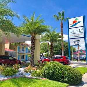 Front Sign of the Dunes Inn & Suites