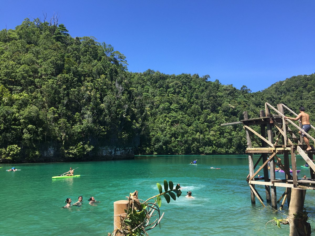 Visit Sugba Lagoon in Siargao, Philippines, for an unforgettable