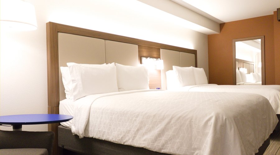 Two Queen Beds