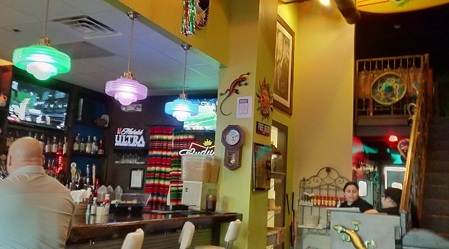 Charritos Bar and Grill
