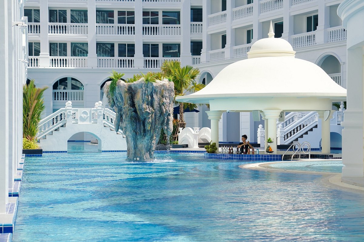 ‪Mövenpick Myth Hotel Patong Phuket‬، فندق في ‪Kathu‬