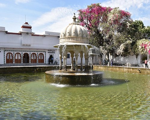 places to visit at udaipur