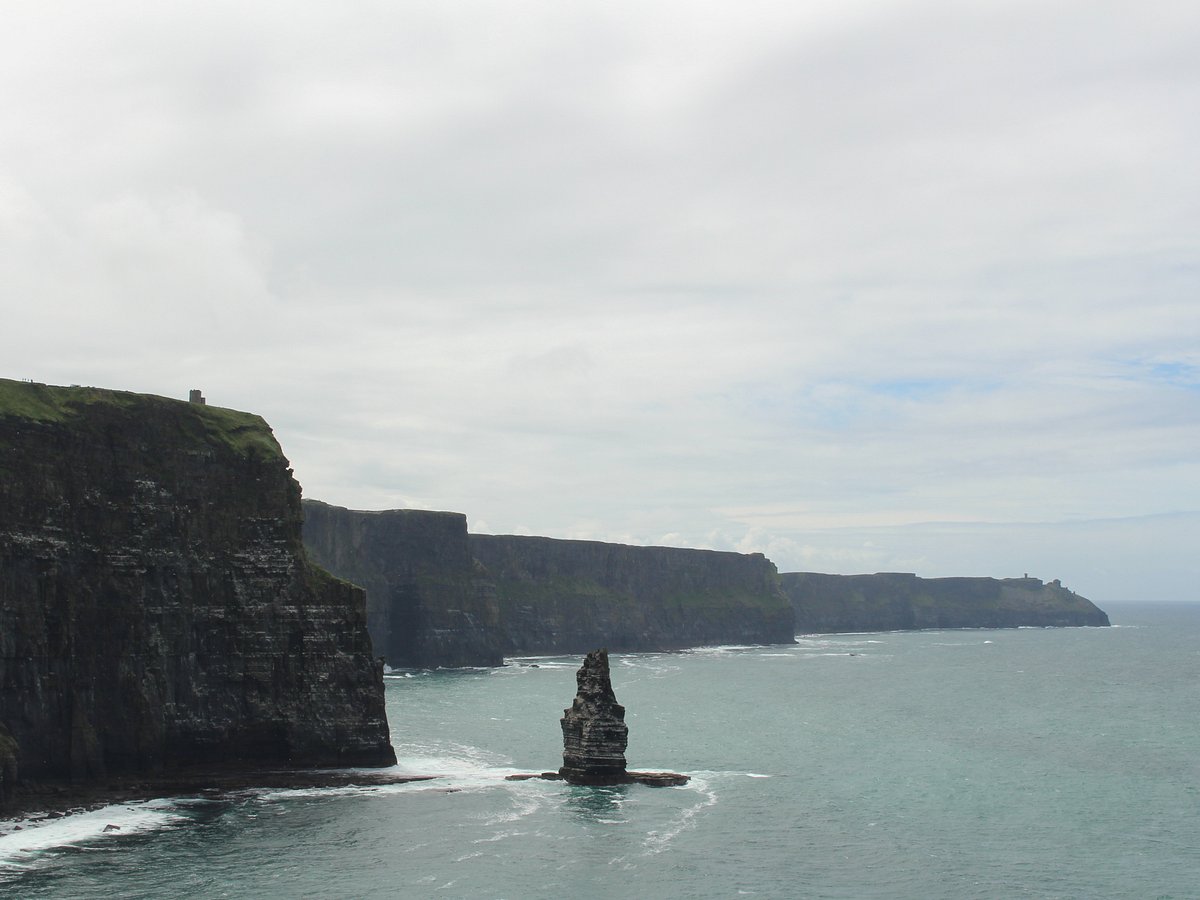 Feel what it's like to surf at the Cliffs of Moher with this 360