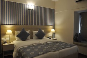 Room & Suite