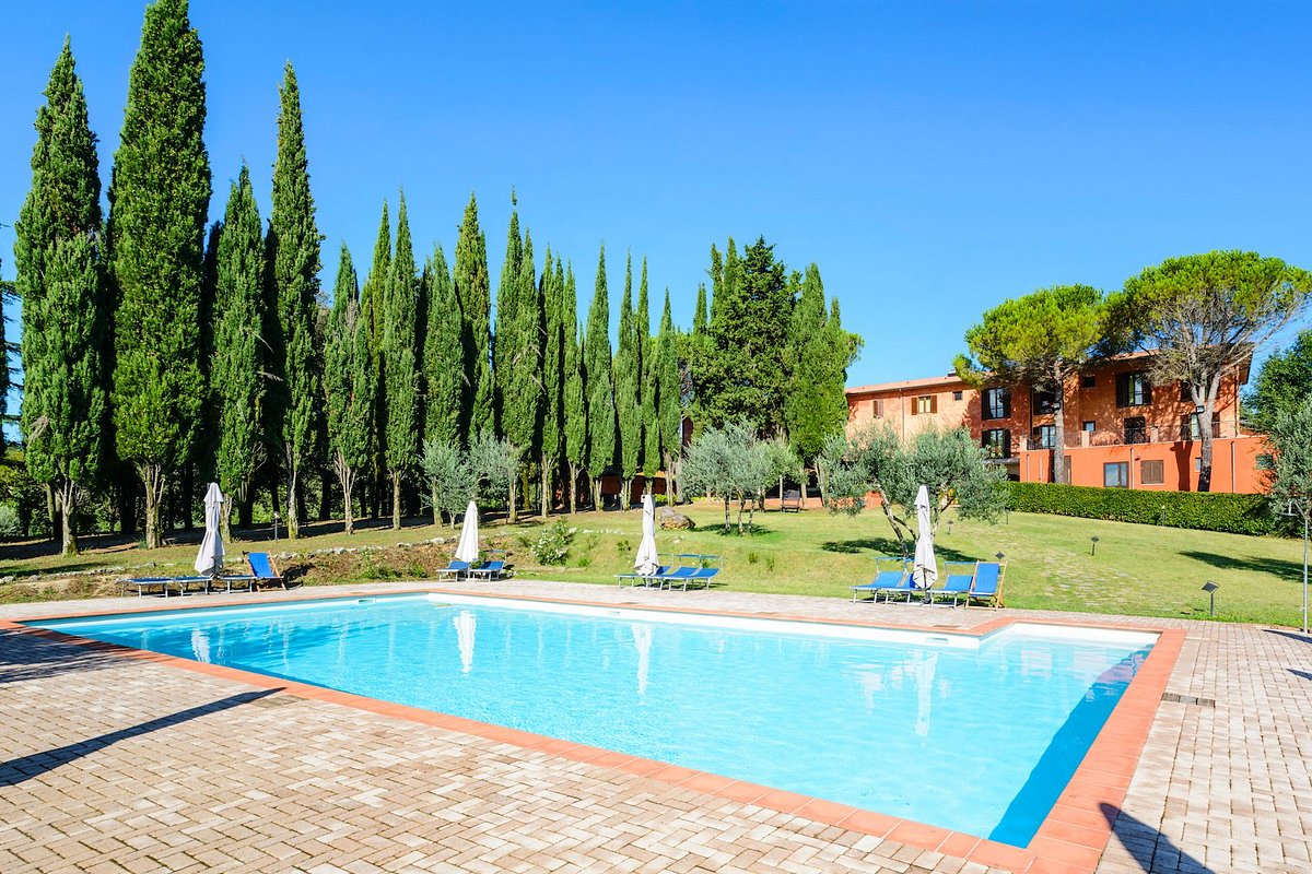 Pian dei Mucini Toscana Resort Pool Pictures & Reviews - Tripadvisor
