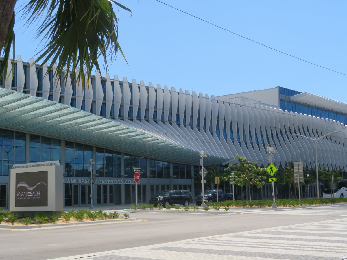 Miami Beach Convention Center Parking - Find Parking near Miami Beach  Convention Center