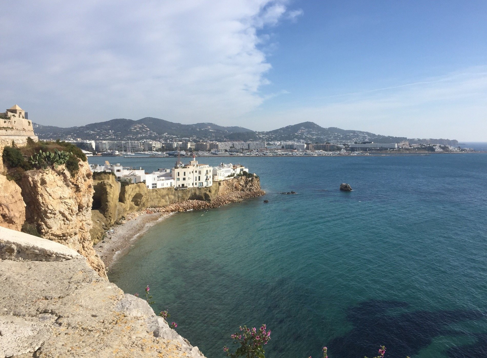 Hotel La Ventana by null