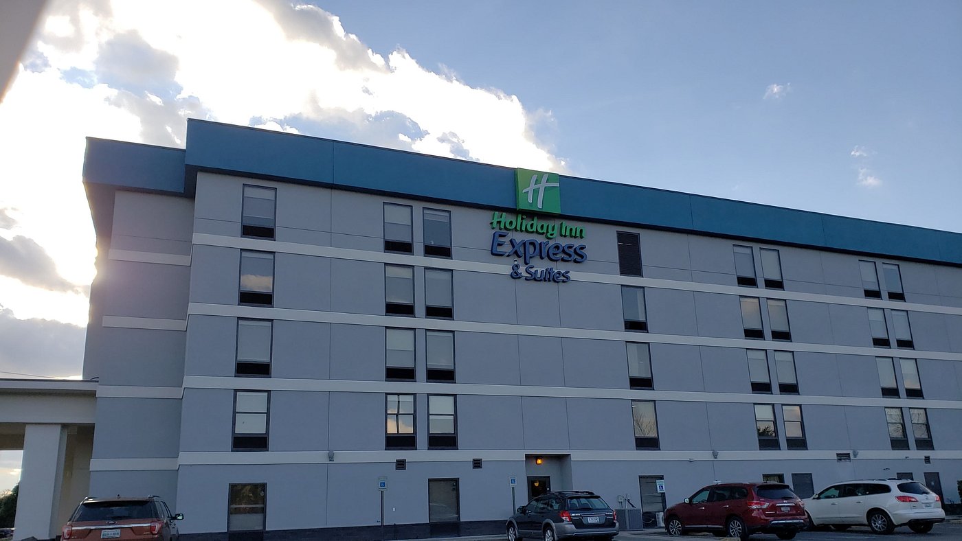 HOLIDAY INN EXPRESS & SUITES PIGEON FORGE/NEAR DOLLYWOOD (Pigeon Forge