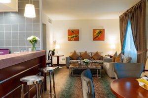 Room & Suite