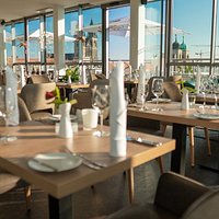 highkitchen_magdeburg
#restaurants #highkitchen #DennyMette #food #eat #dinner #fresh #magdeburg #dessert #travel #magdeburgkulinarisch #geheimtippmagdeburg #dachterrasse #esseninmagdeburg