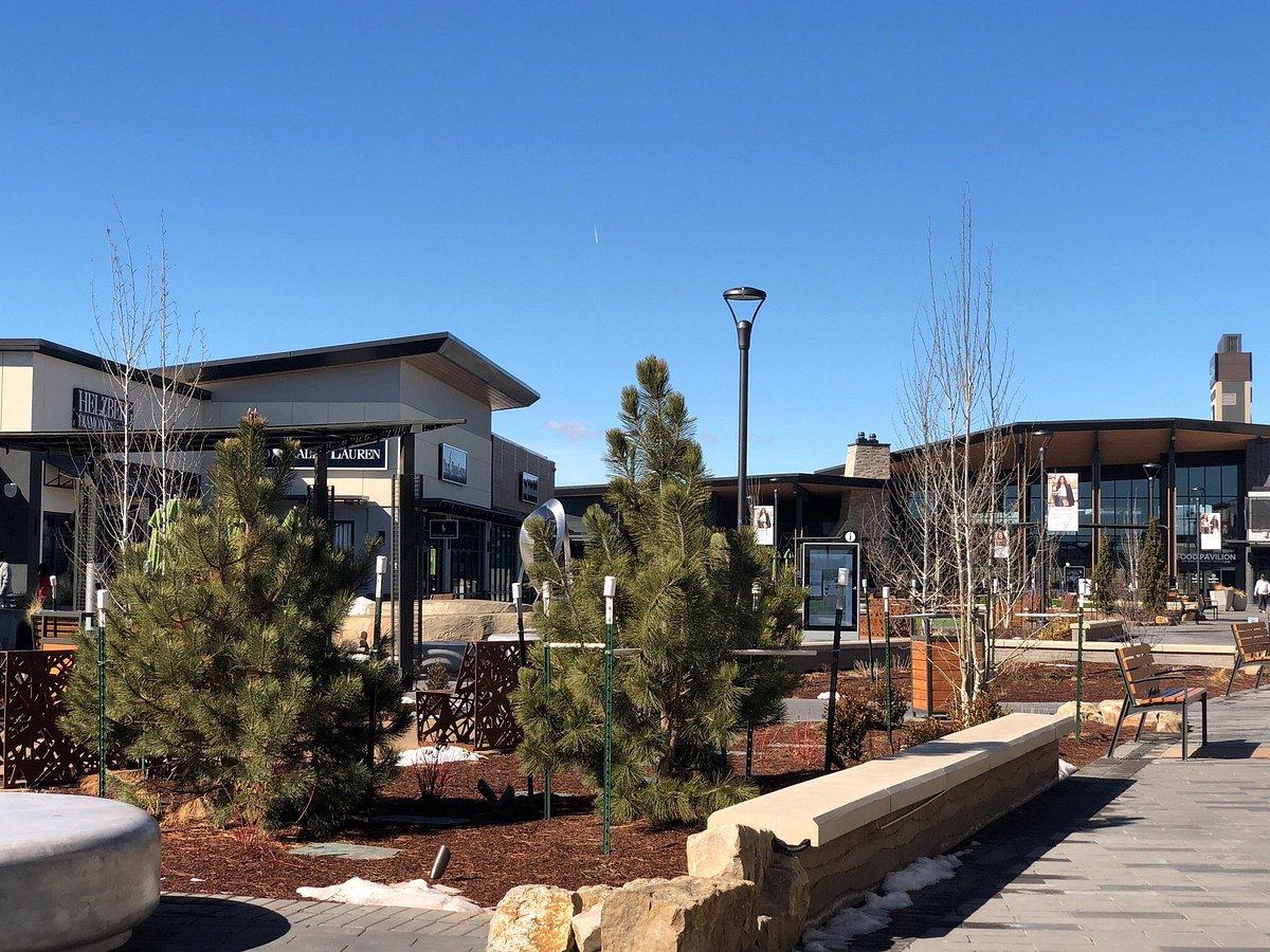 About Denver Premium Outlets®, Including Our Address, Phone Numbers &  Directions - A Shopping Center in Thornton, CO - A Simon Property