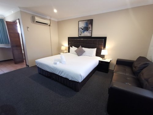 ALMOND INN MOTEL (AU$130) 2024 Prices & Reviews