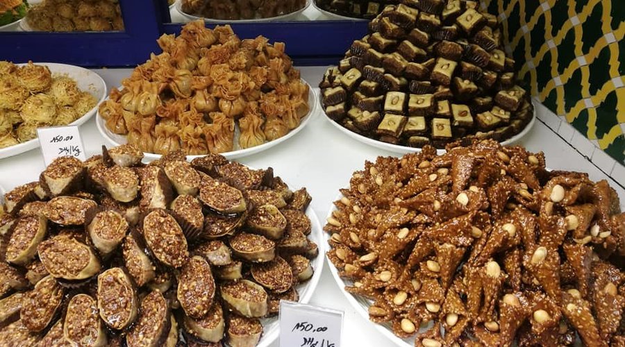 Pâtisserie Corne de gazelle Marrakech
le meilleur de la pâtisserie marocaine
un bon rapport qualité prix
