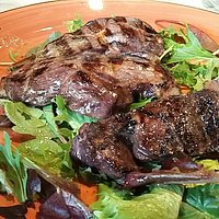 Très bon restaurant agneau délicieux avec une cuisson parfaite dessert parfait repas à un prix très raisonnable personnel agréable