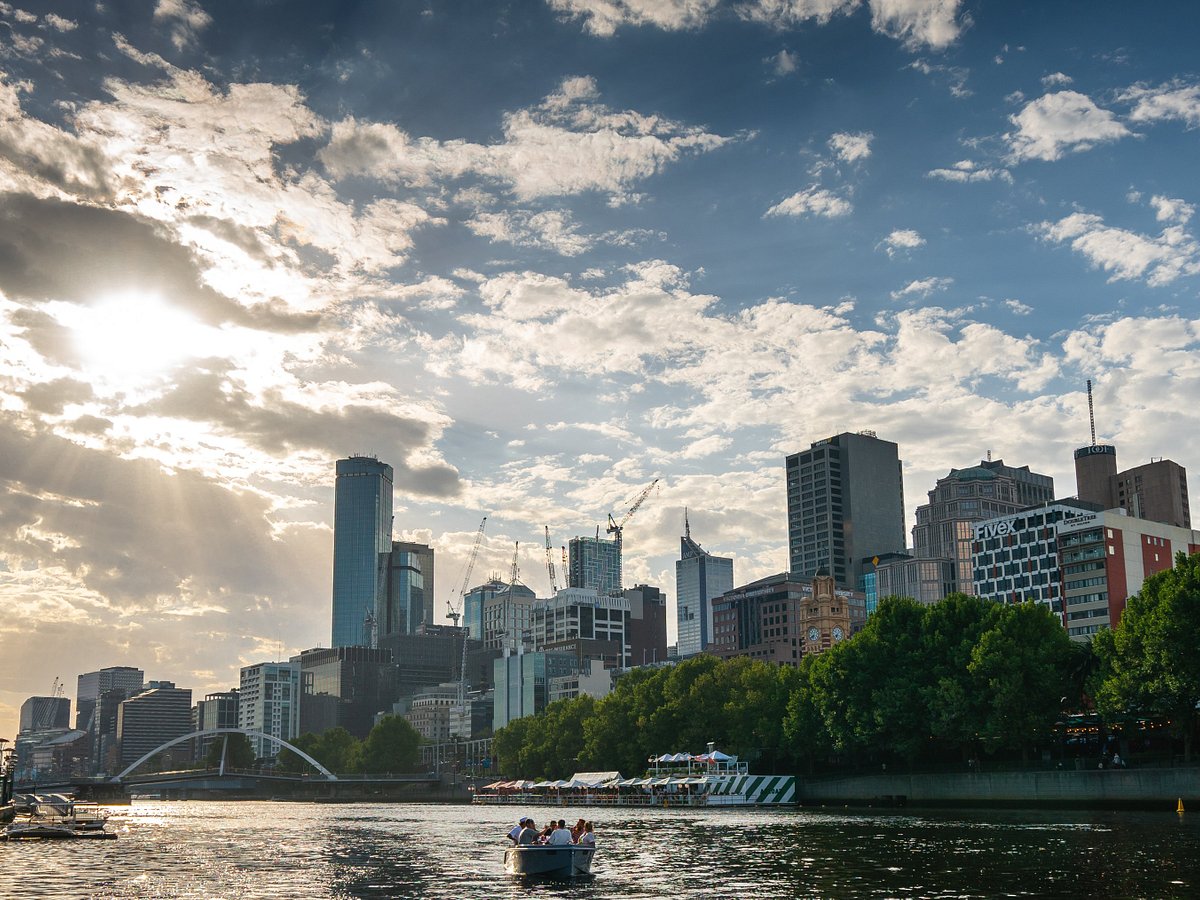 1hr or 2hr Electric Boat Hire - Go Boat Melbourne - Epic deals and last  minute discounts