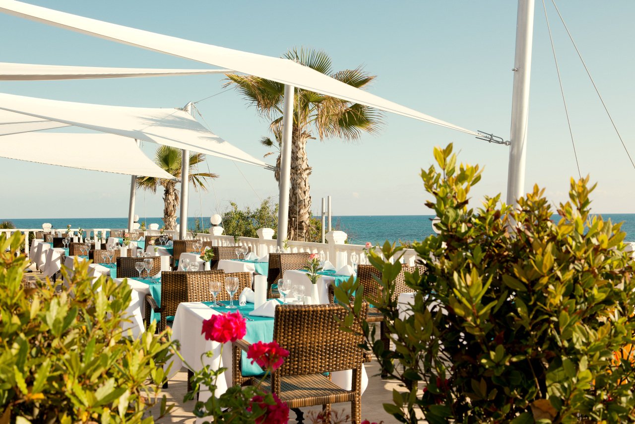 Hotel photo 32 of Flora Garden Beach.
