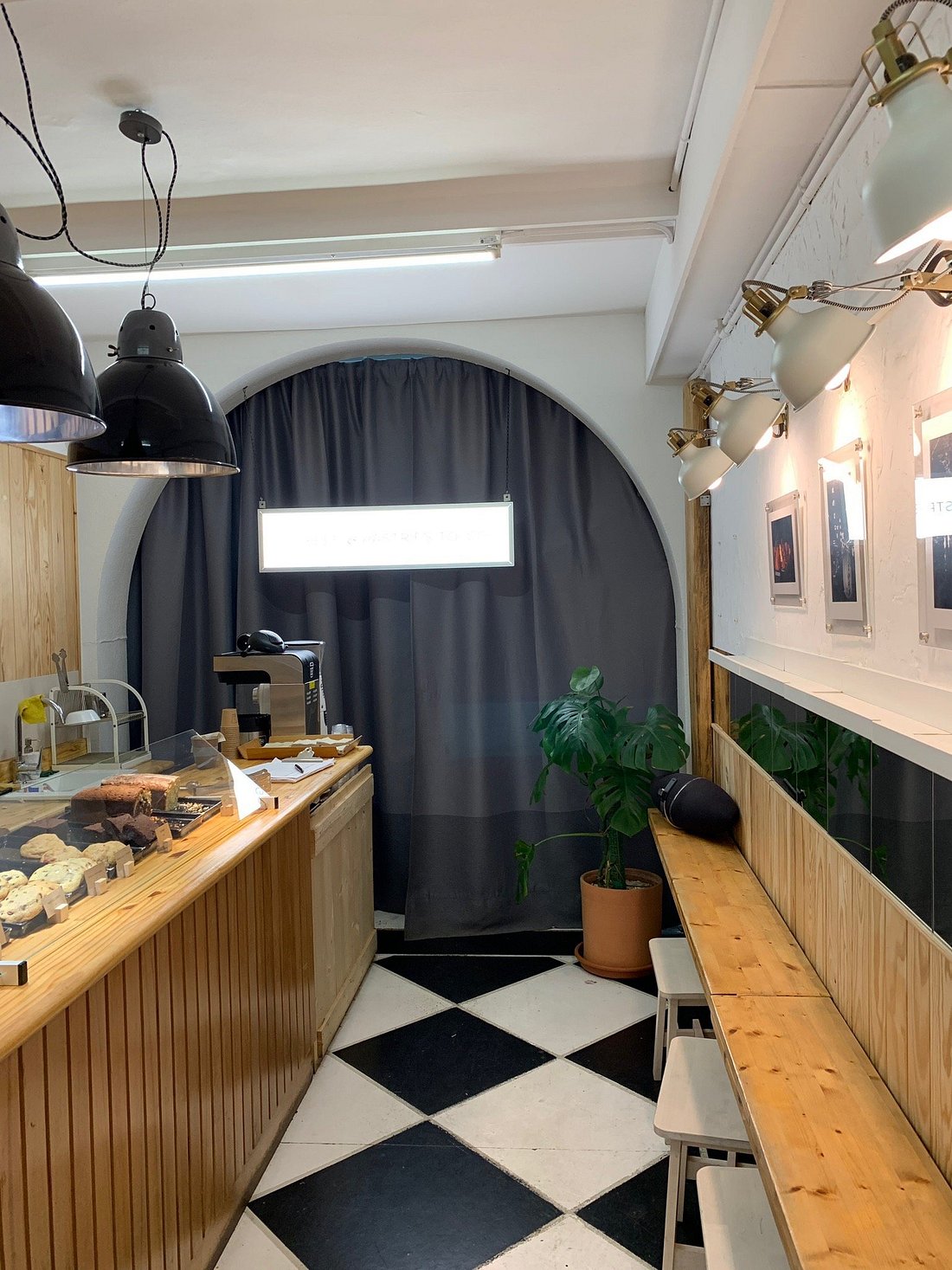 SYRA COFFEE, Barcellona - Mare de Deu dels Desamparats 8, Gràcia -  Ristorante Recensioni & Numero di Telefono - Tripadvisor