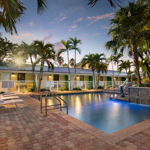 Almond Tree Inn in Key West, image may contain: Villa, Hotel, Resort, Pool