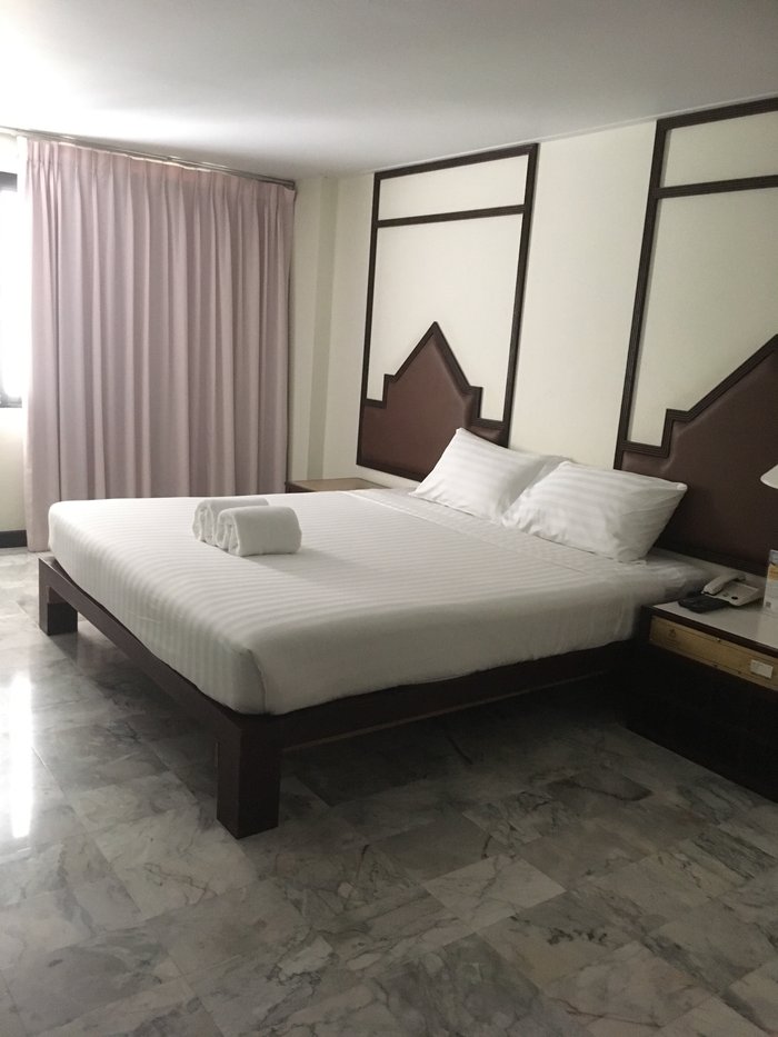 Seeharaj Hotel Rooms: Pictures & Reviews - Tripadvisor