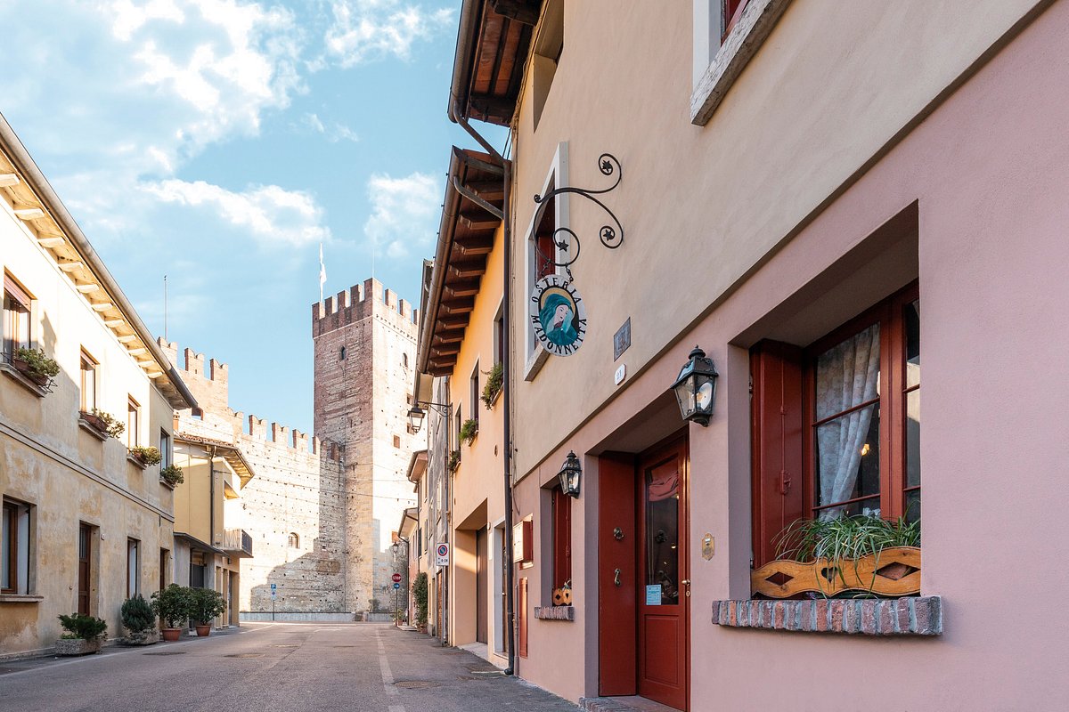 Luce soffusa e atmosfera romantica al Panic Jazz - Foto di Panic Jazz Club,  Marostica - Tripadvisor