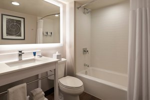 Room & Suite