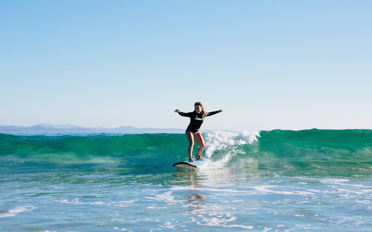 Learning to Surf in Australia: 11 Reasons to Give it a Shot