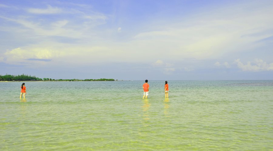 Our resort is located at Blebak Beach, overlooking the Java Sea.