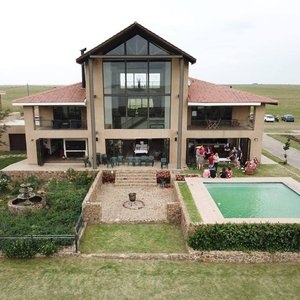 The Homestead sleeps up to 20 in 6 rooms