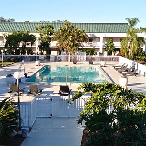 SureStay Plus Hotel by Best Western Clearwater Central, hotel in Clearwater