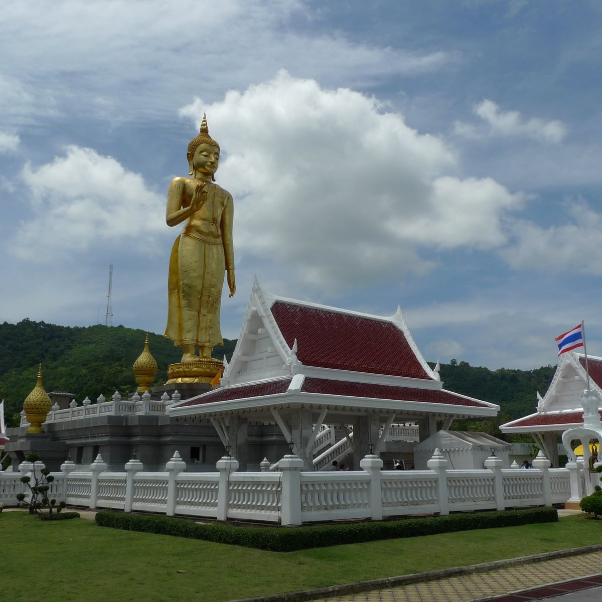 Яй хорошо. Хат яй Таиланд. Тайланд памятники. Hat Yai Municipal Park.